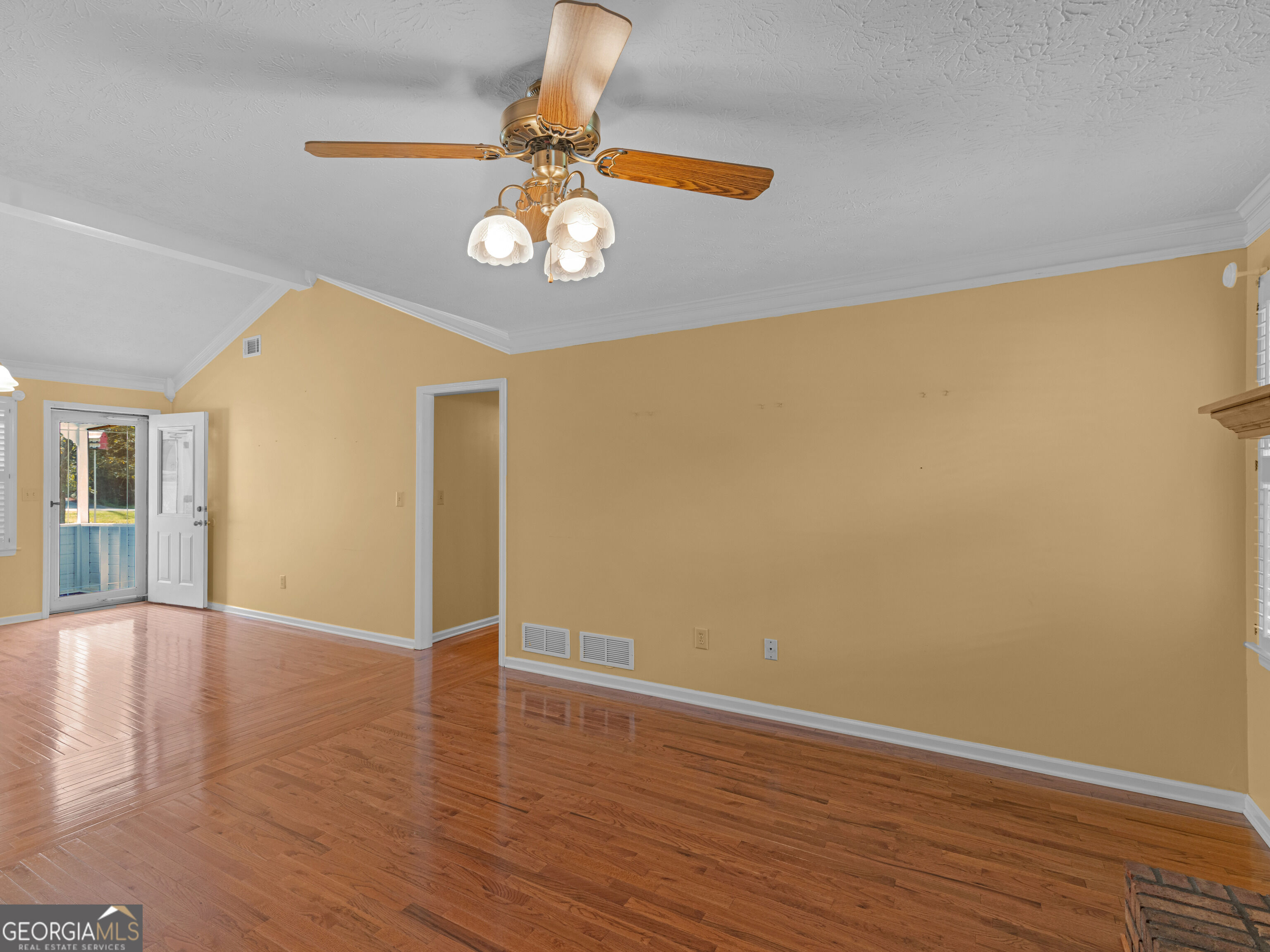 720 Kirkland Road Property Photo 16