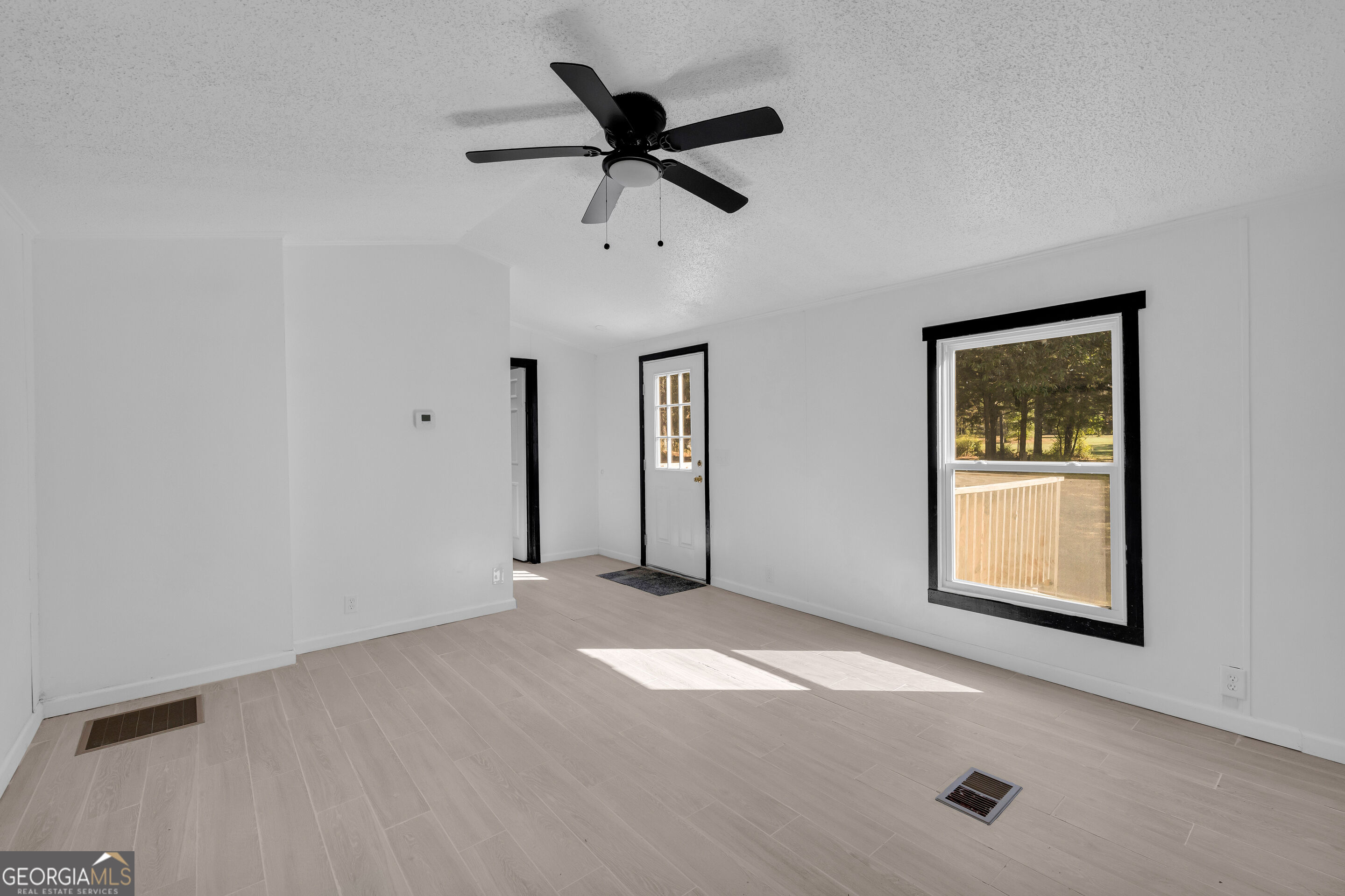 2023 Stephens Road Property Photo 6