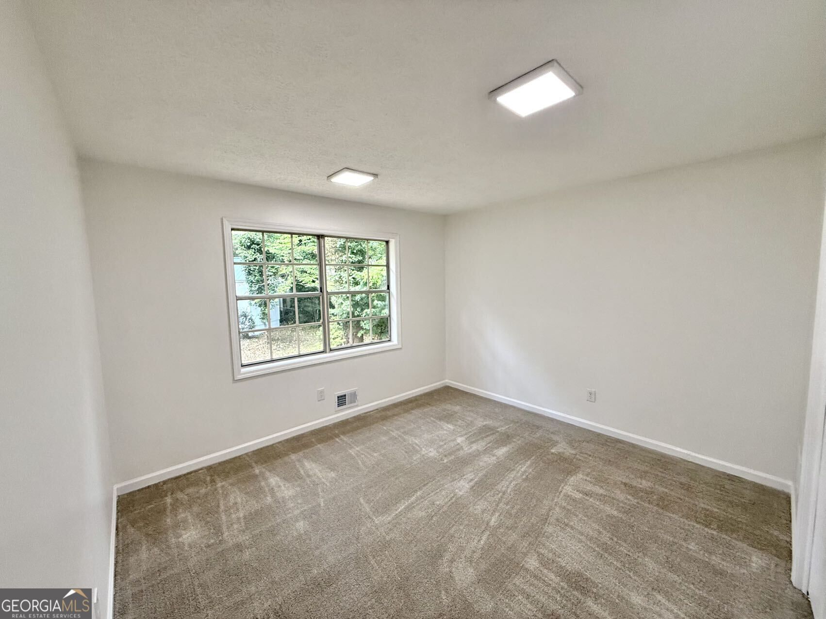 3681 Lavilla Drive Property Photo 11