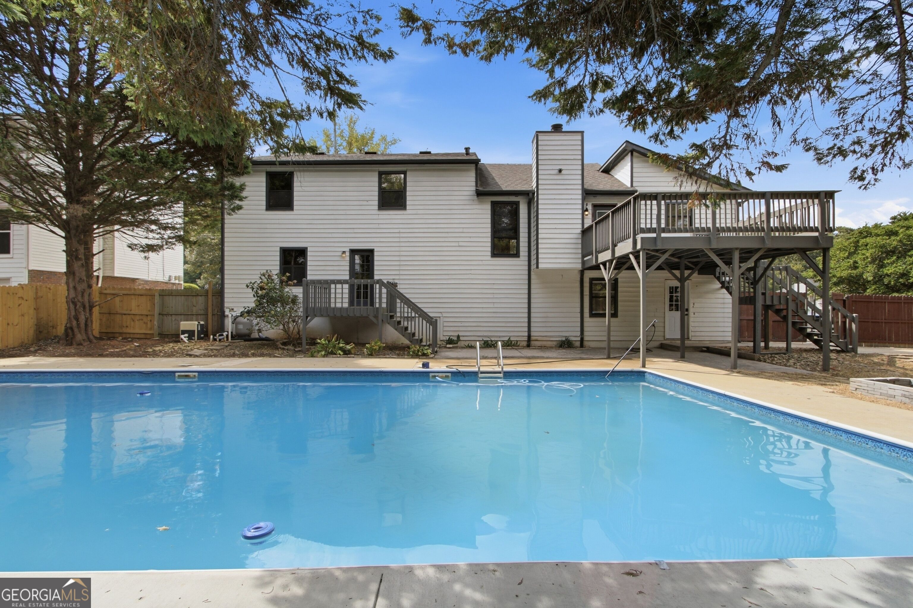 1907 Kemp Road Property Photo 5