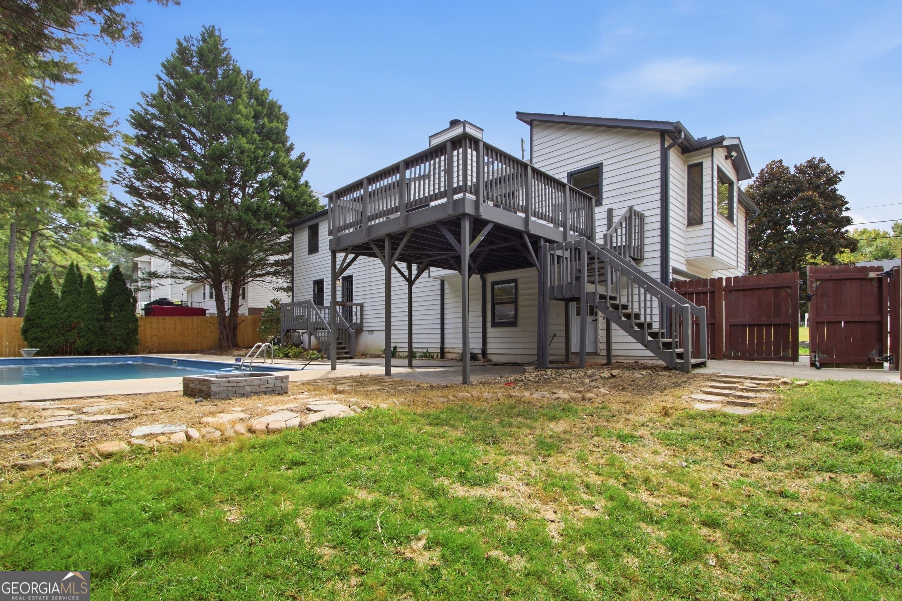 1907 Kemp Road Property Photo 24