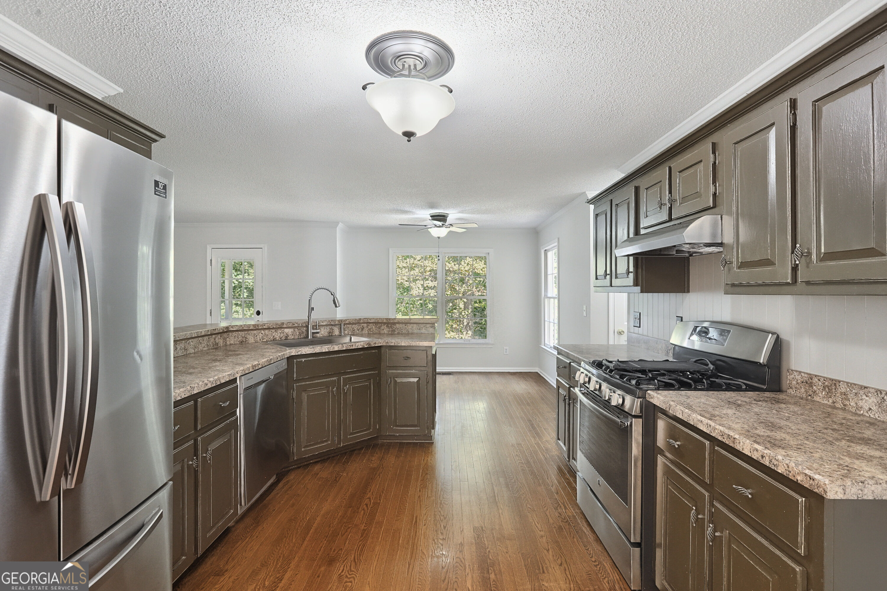 1077 Angel Lane Property Photo 7