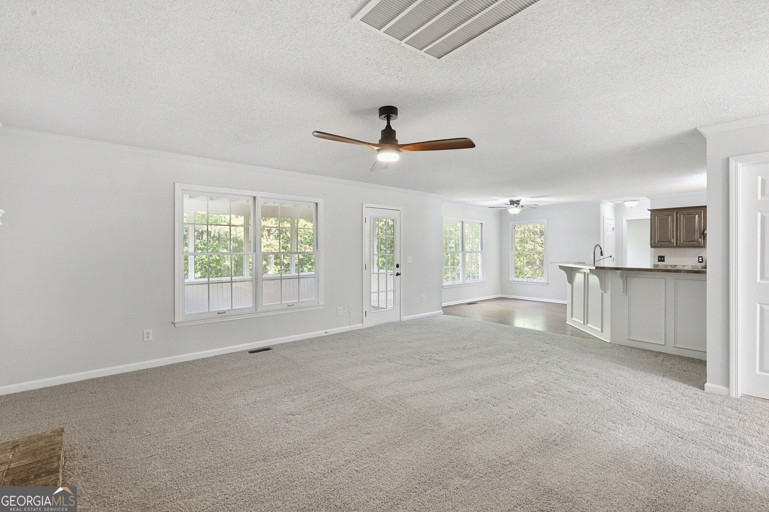 1077 Angel Lane Property Photo 13