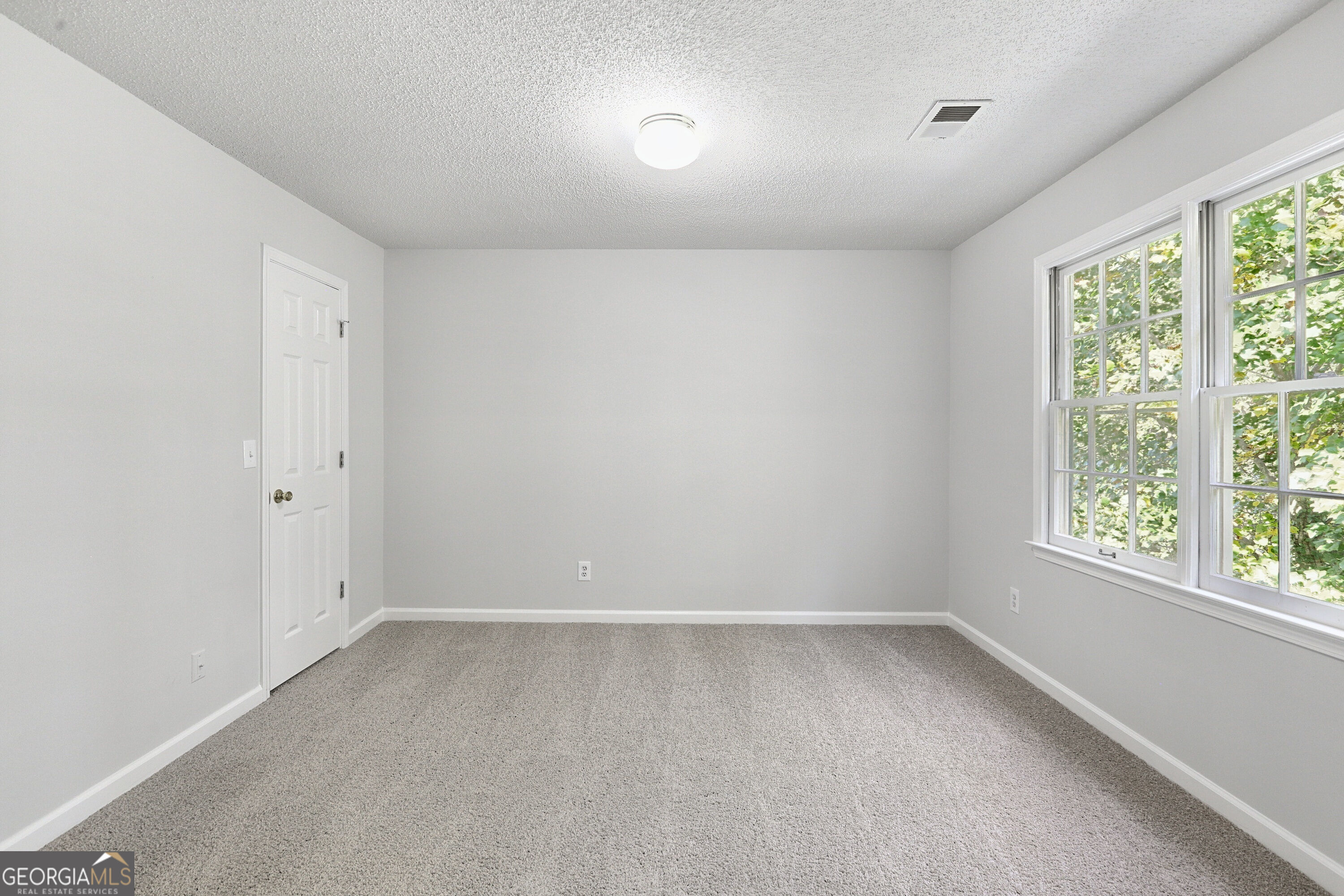 1077 Angel Lane Property Photo 17