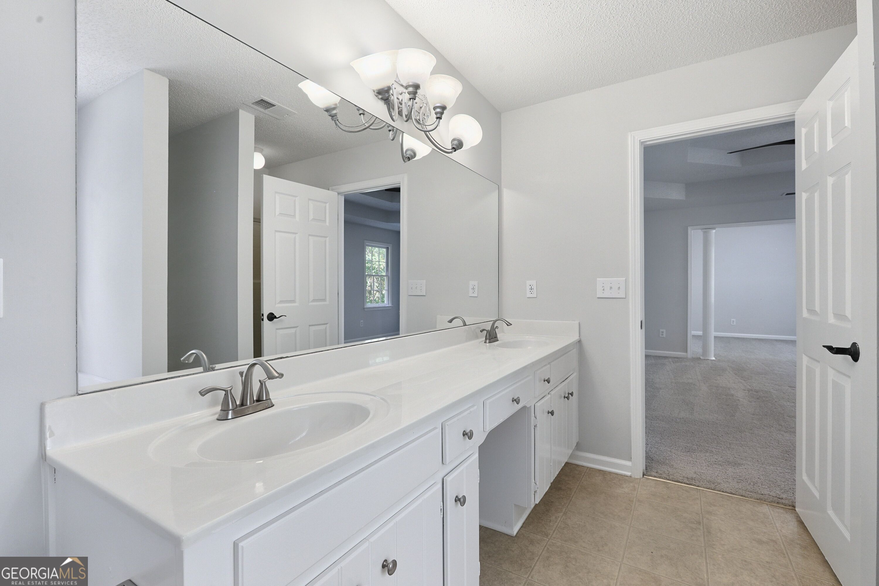 1077 Angel Lane Property Photo 29