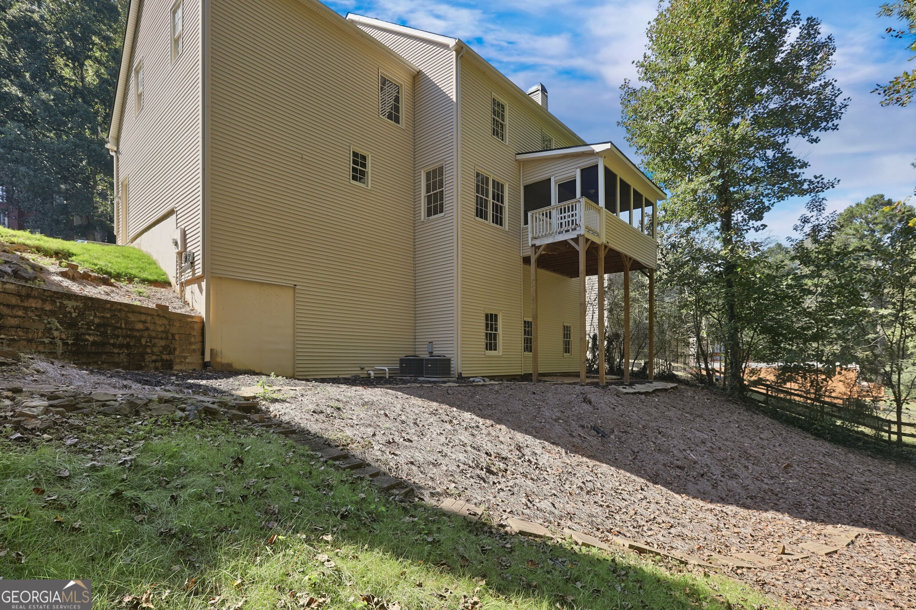 1077 Angel Lane Property Photo 33