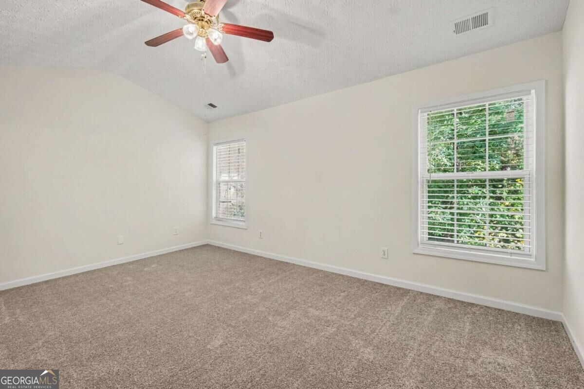 6915 Silver Bend Place Property Photo 21