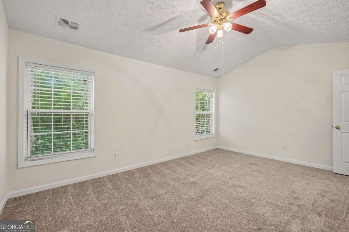 6915 Silver Bend Place Property Photo 24