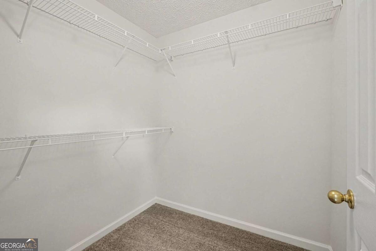 6915 Silver Bend Place Property Photo 28