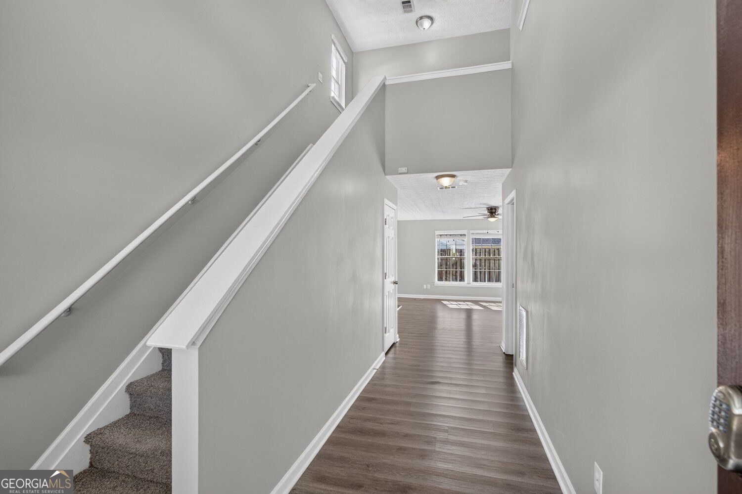 48 Chalet Crossing Property Photo 3