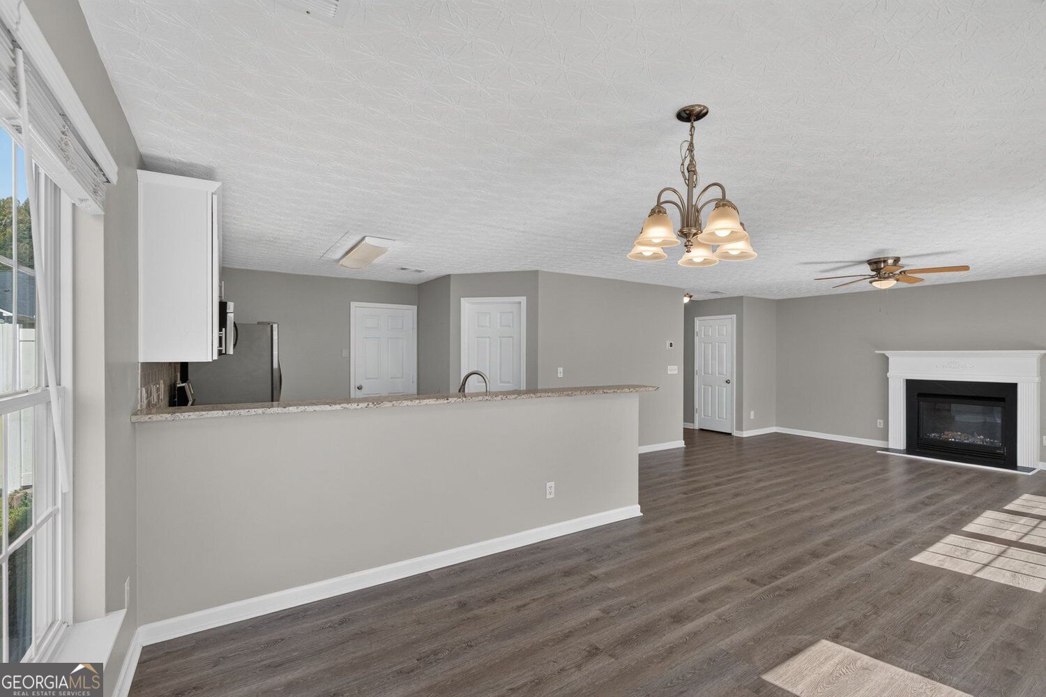 48 Chalet Crossing Property Photo 8