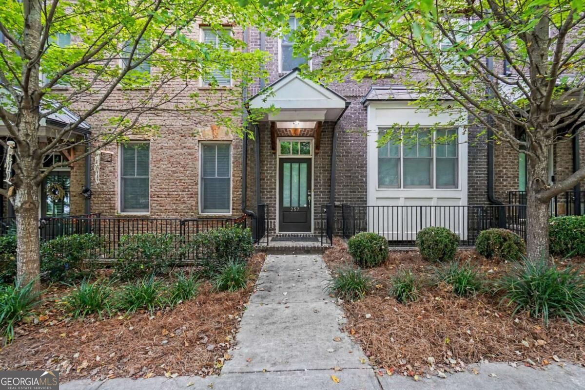 257 Cole Street Ne Property Photo 1