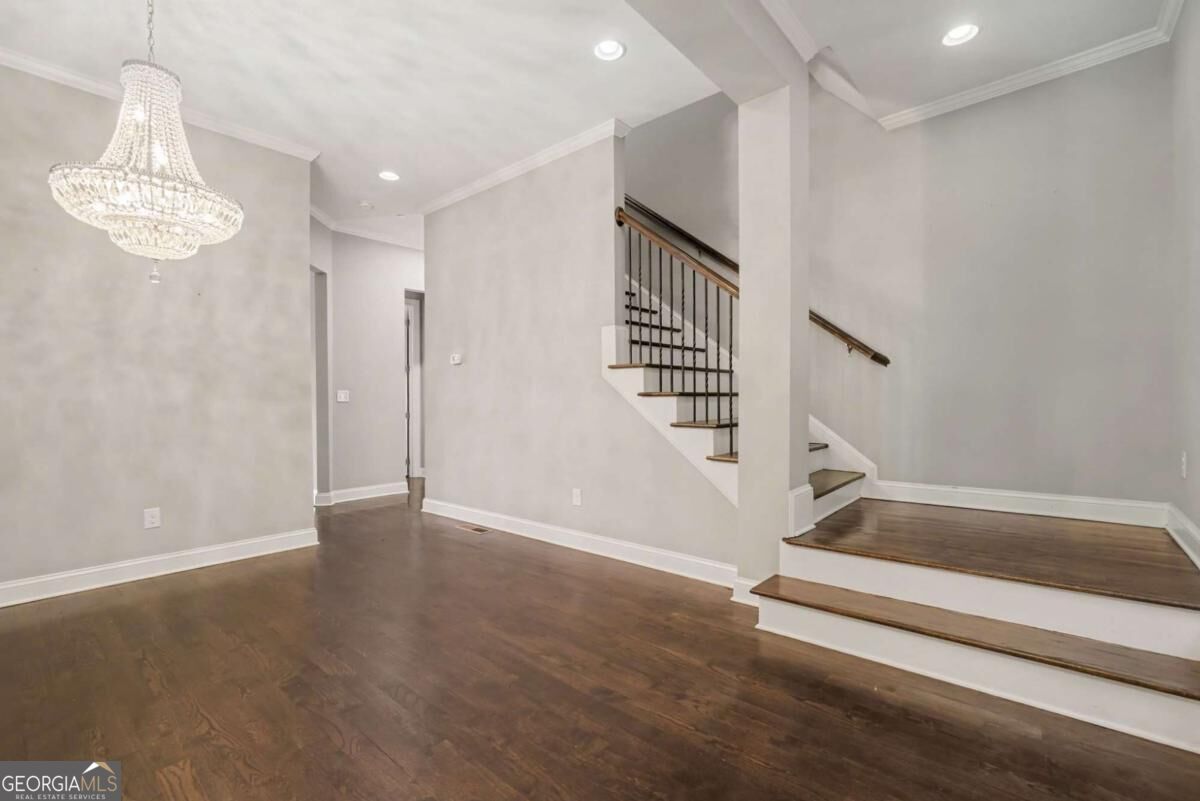257 Cole Street Ne Property Photo 3