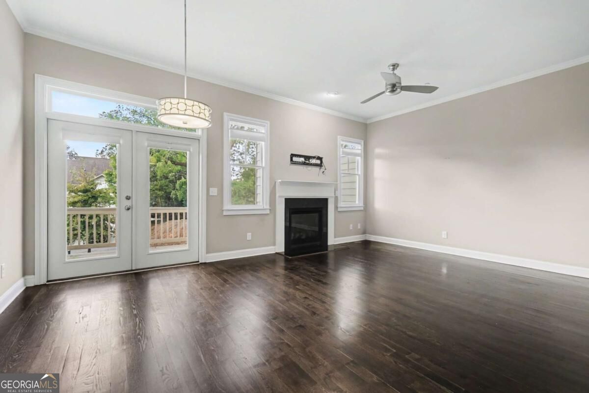 257 Cole Street Ne Property Photo 8