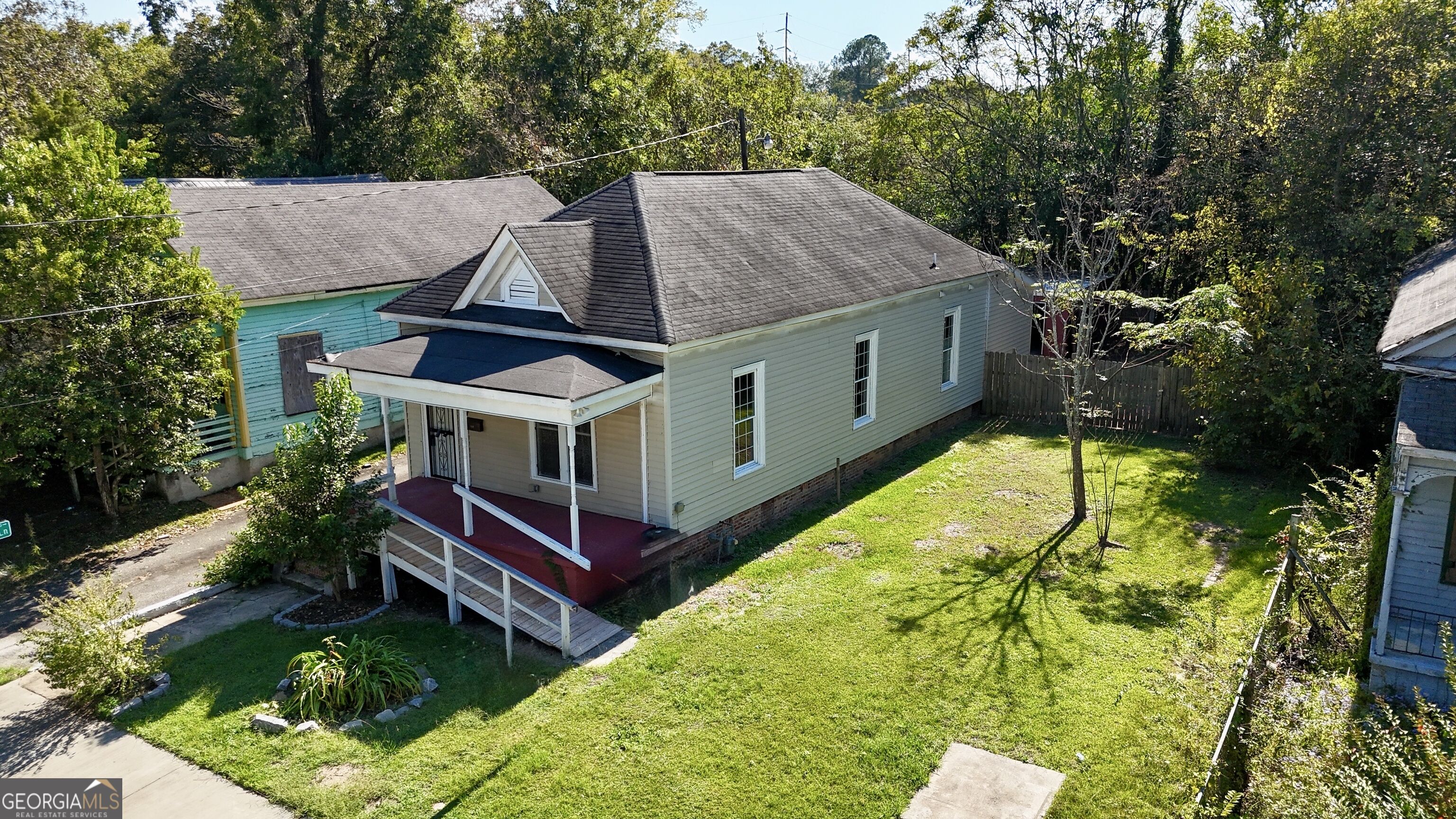 862 Elm Street Property Photo 29