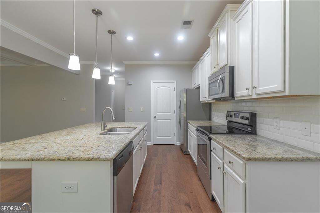 5046 Apple Grove Road Property Photo 10