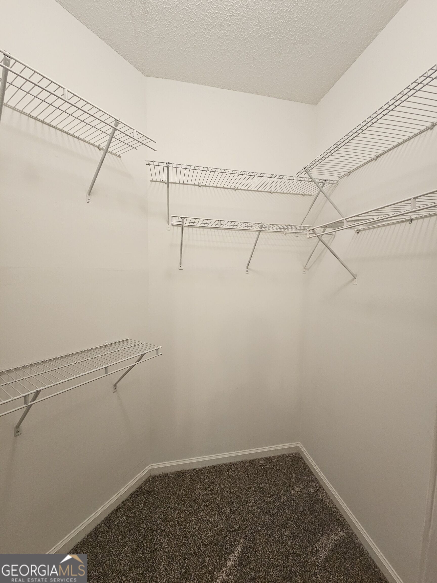 551 N Fairfield Drive Property Photo 12