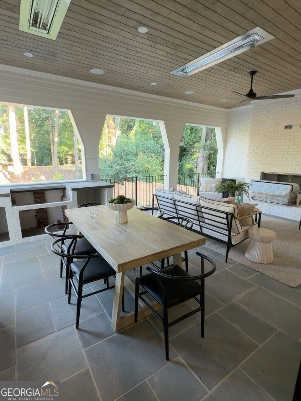 1485 North Morningside Drive Property Photo 10
