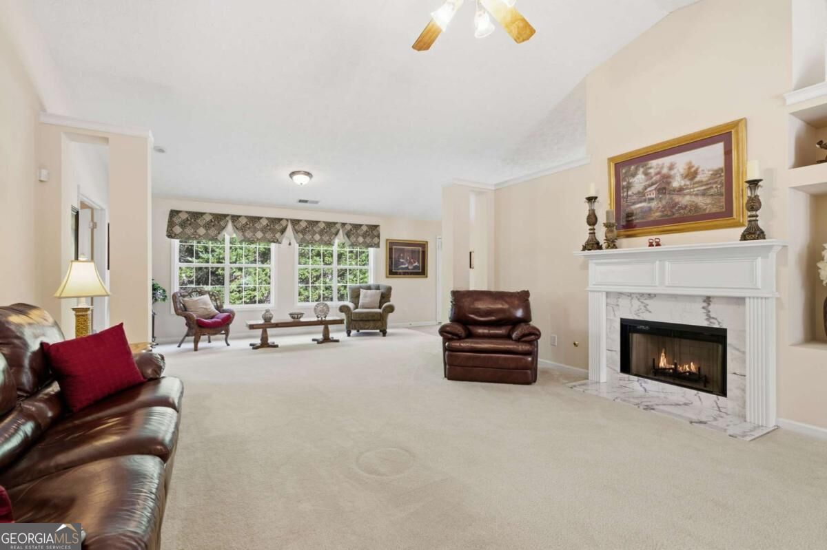 405 Leatherwood Court Property Photo 6