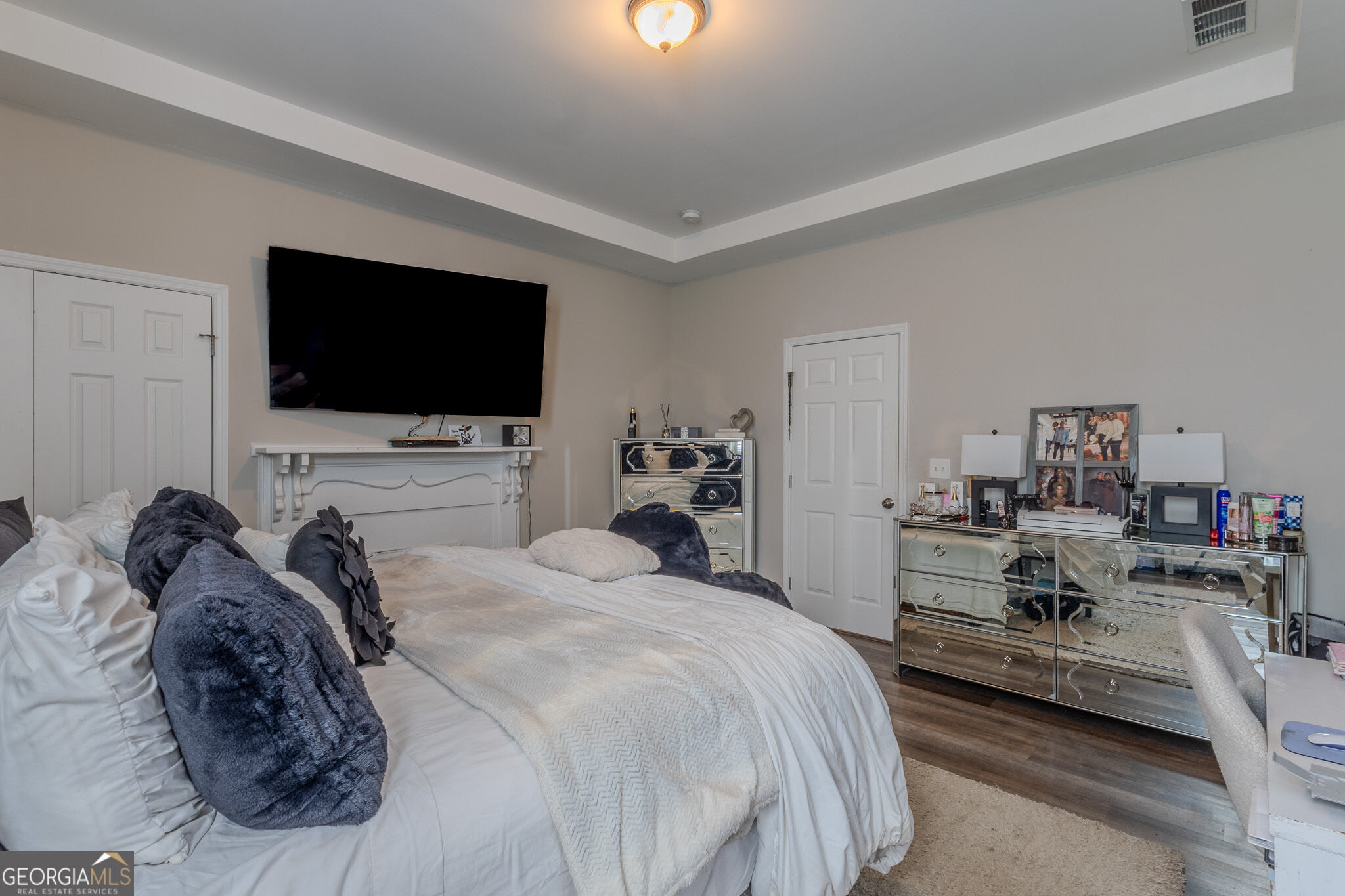 833 Richmond Street Property Photo 11