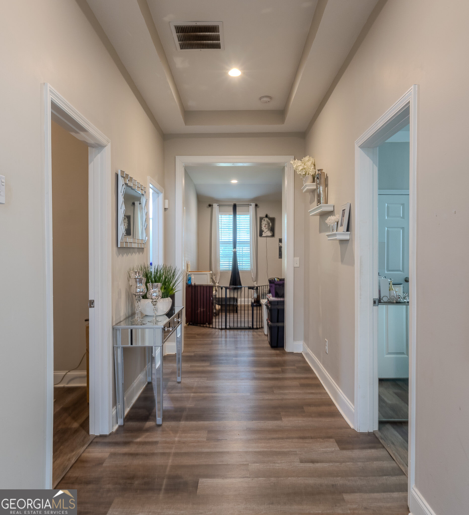833 Richmond Street Property Photo 20