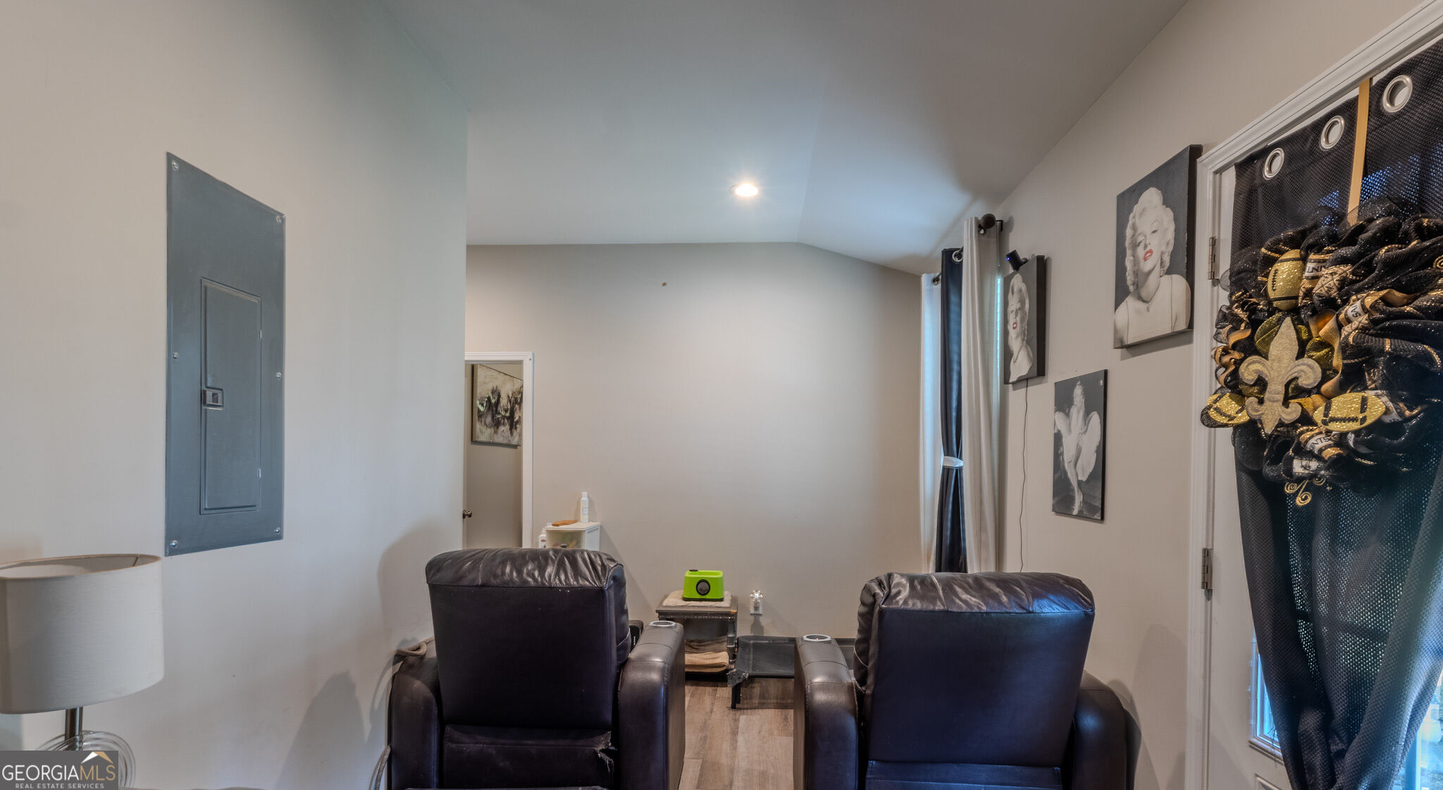 833 Richmond Street Property Photo 21