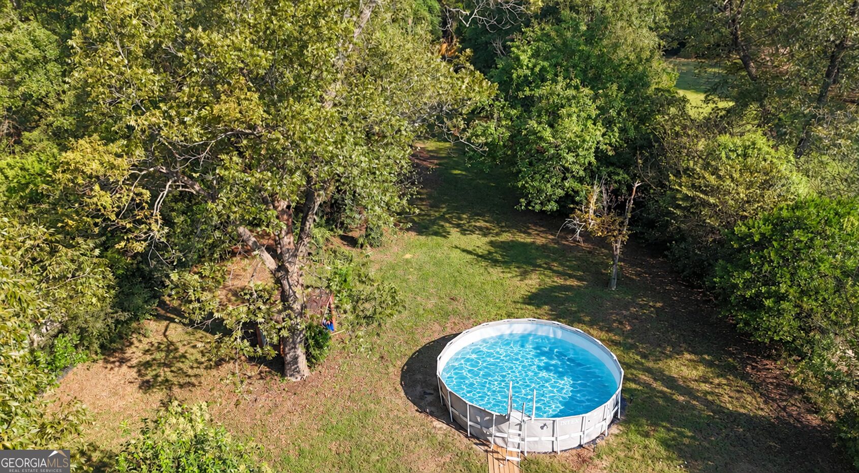 833 Richmond Street Property Photo 27