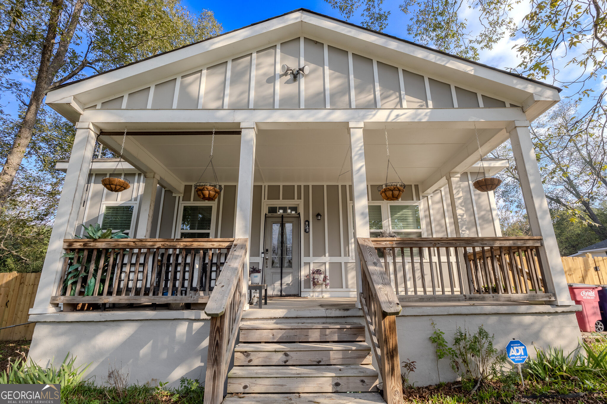 833 Richmond Street Property Photo 28
