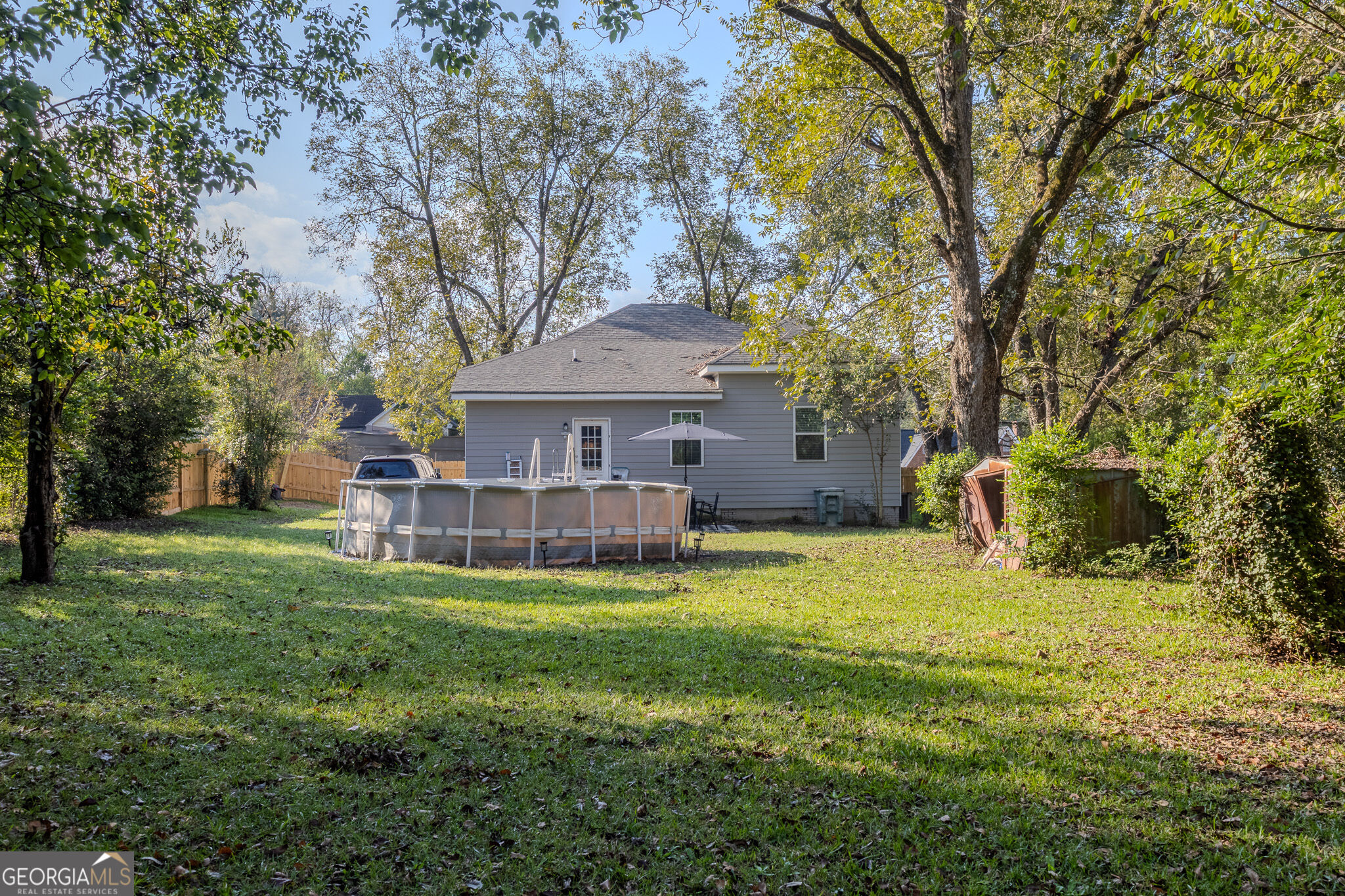 833 Richmond Street Property Photo 35