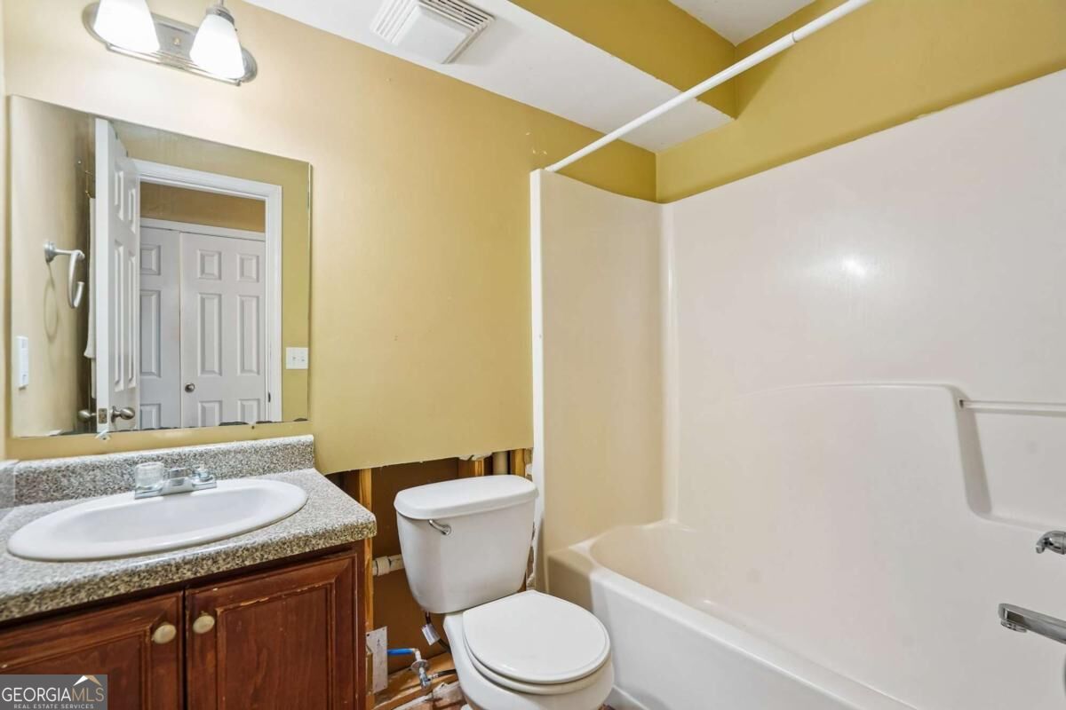322 Village Drive Property Photo 18