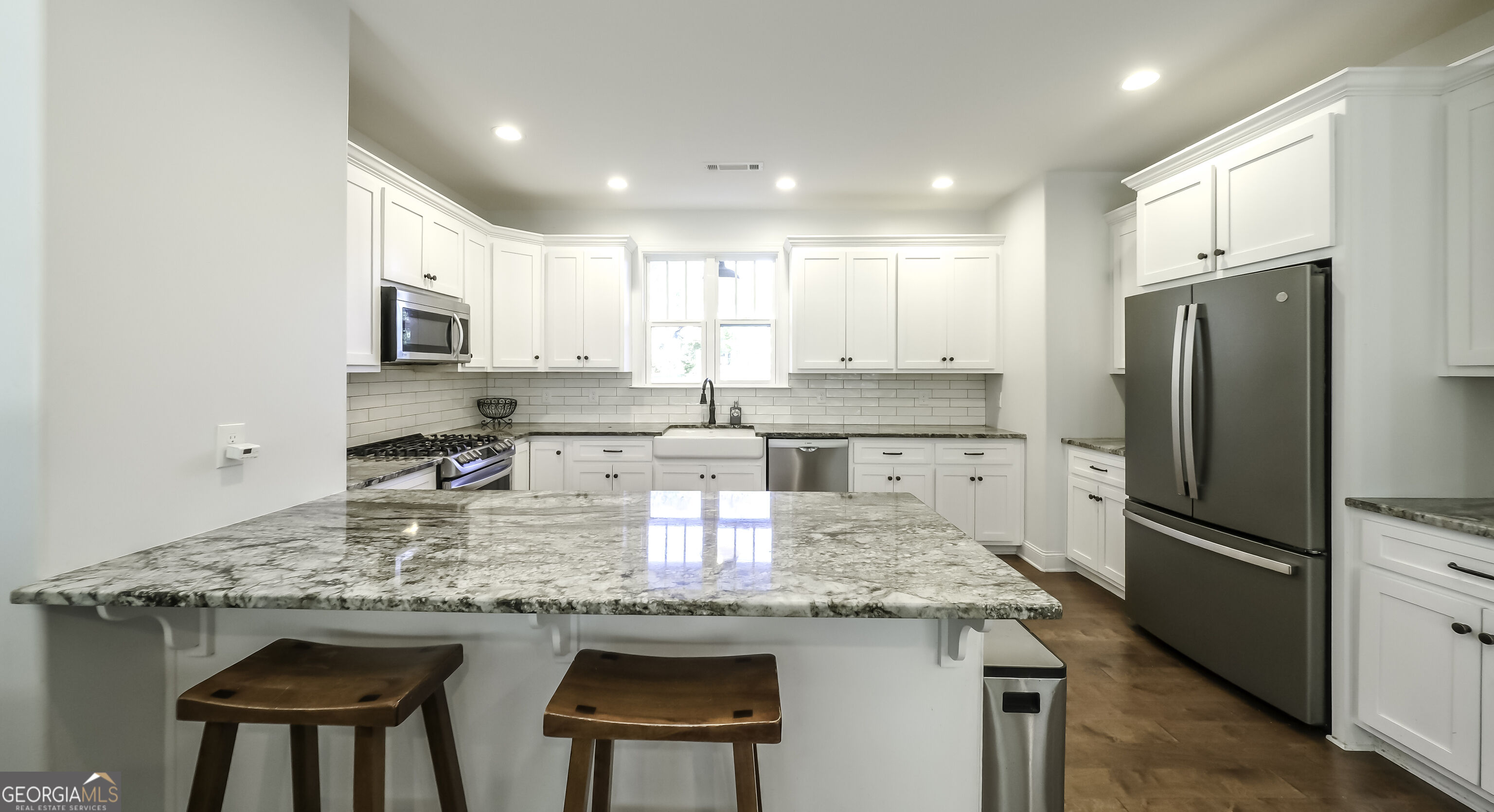5286 Greenway Drive Property Photo 10