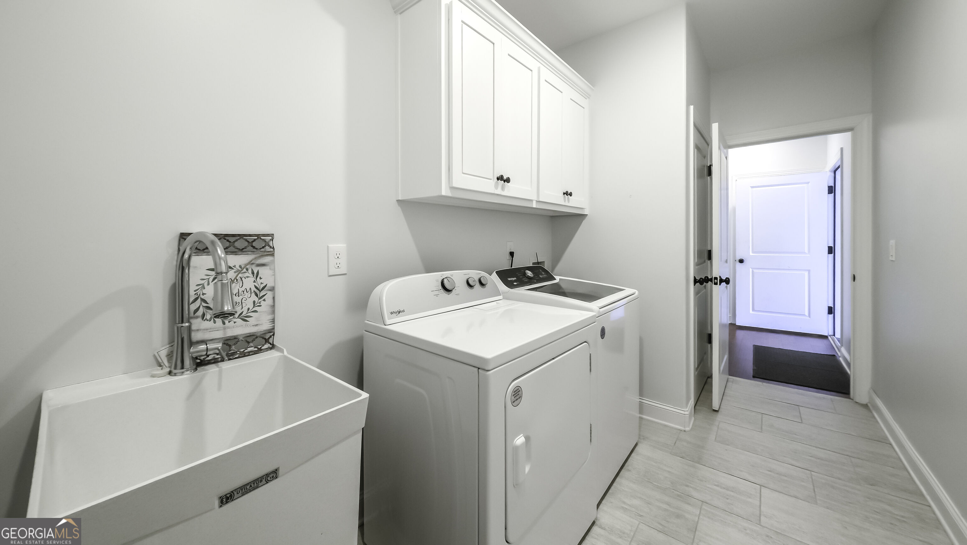 5286 Greenway Drive Property Photo 29