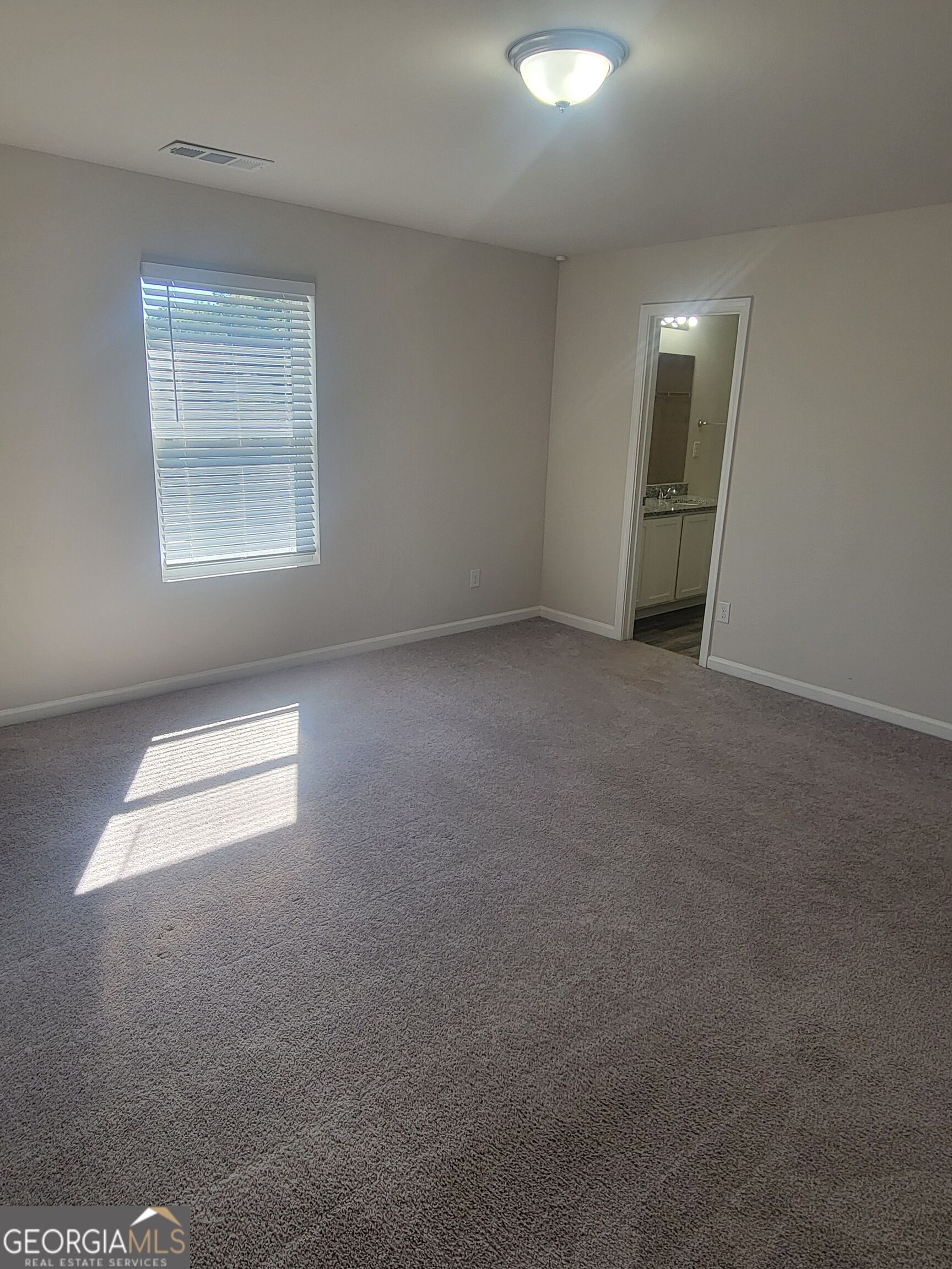 106 Sarah Lane Property Photo 11