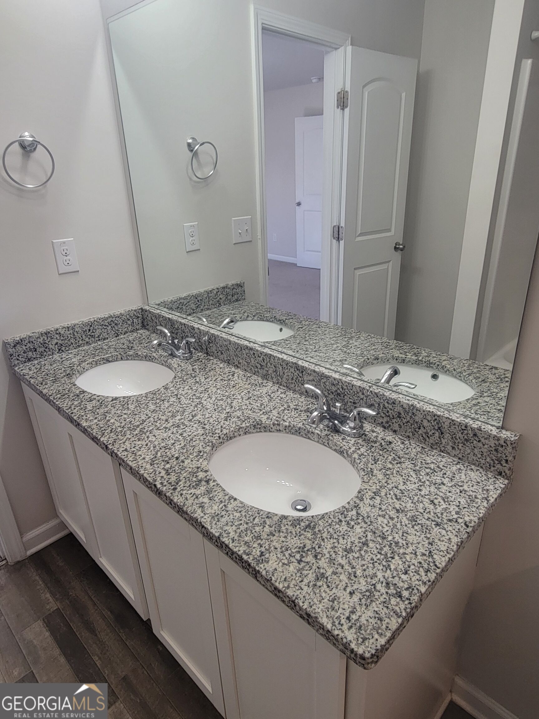106 Sarah Lane Property Photo 13