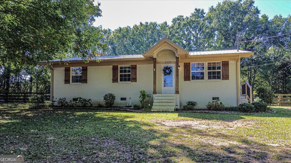 1521 Aiken Road Property Photo 1