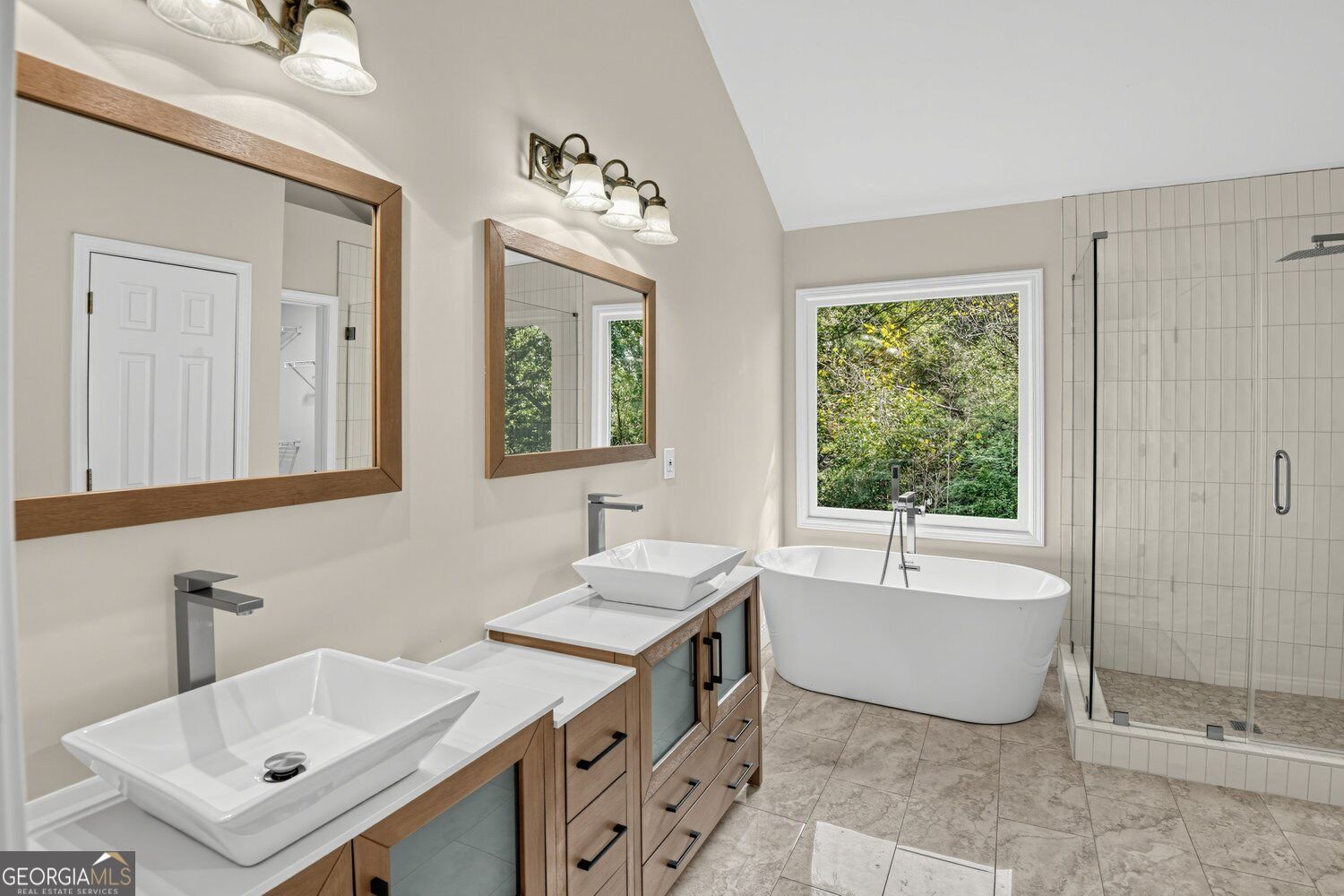 1176 Michael Lane Property Photo 4