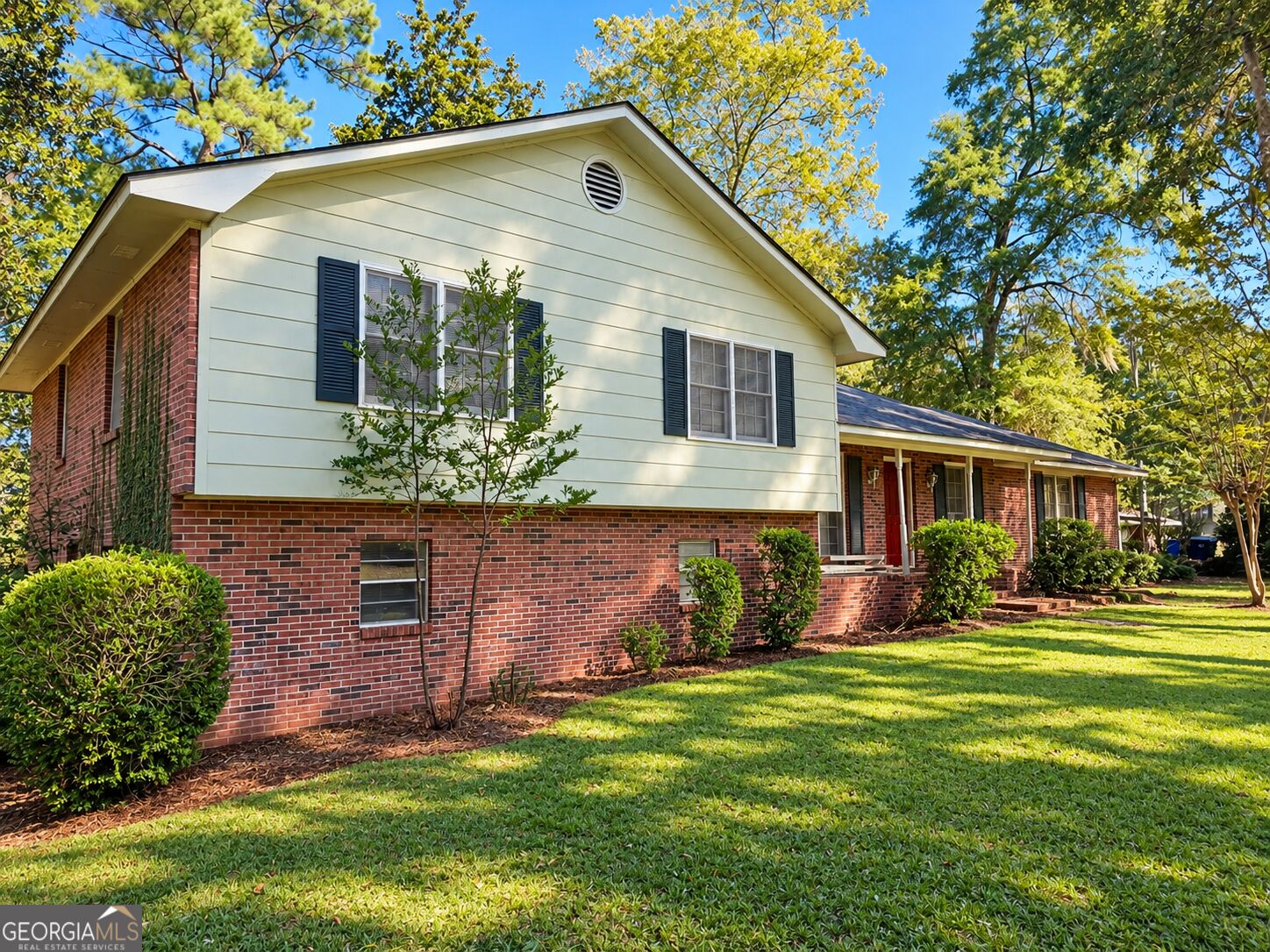 511 Brookdale Drive Property Photo 1