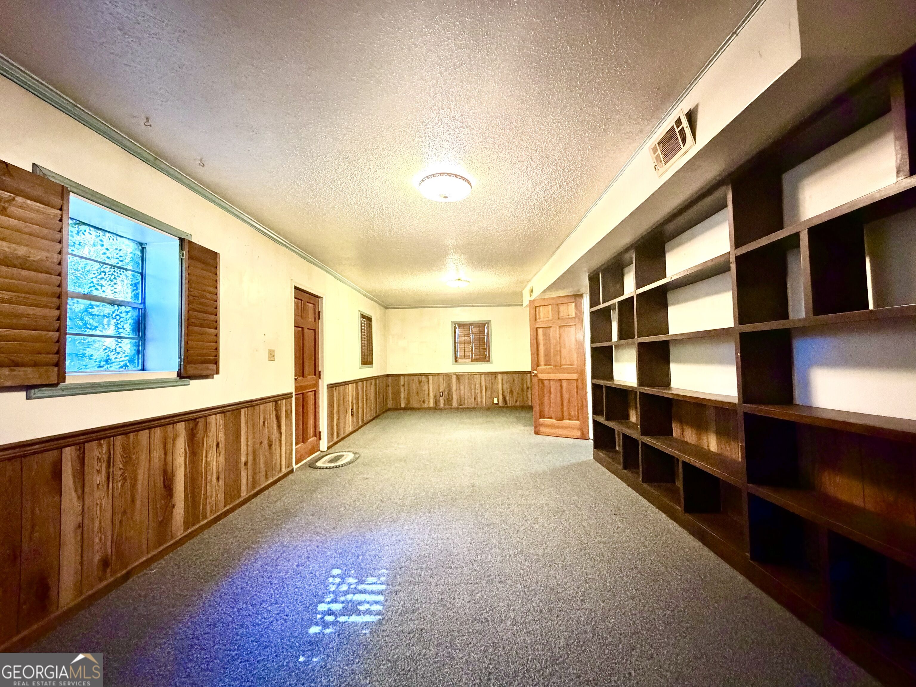 511 Brookdale Drive Property Photo 25