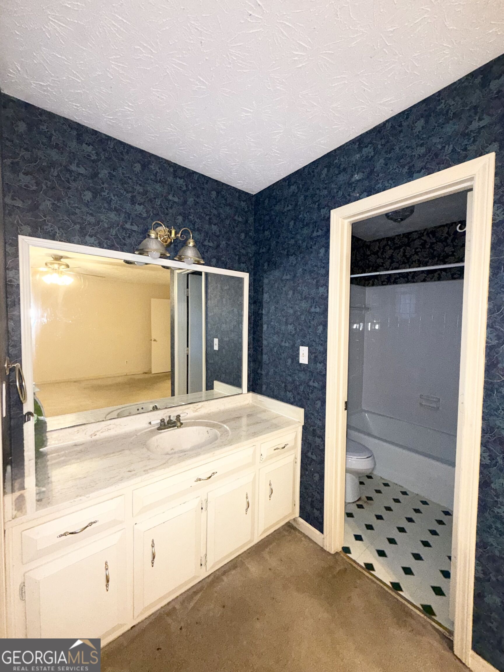 4955 Wycliffe Drive Property Photo 13