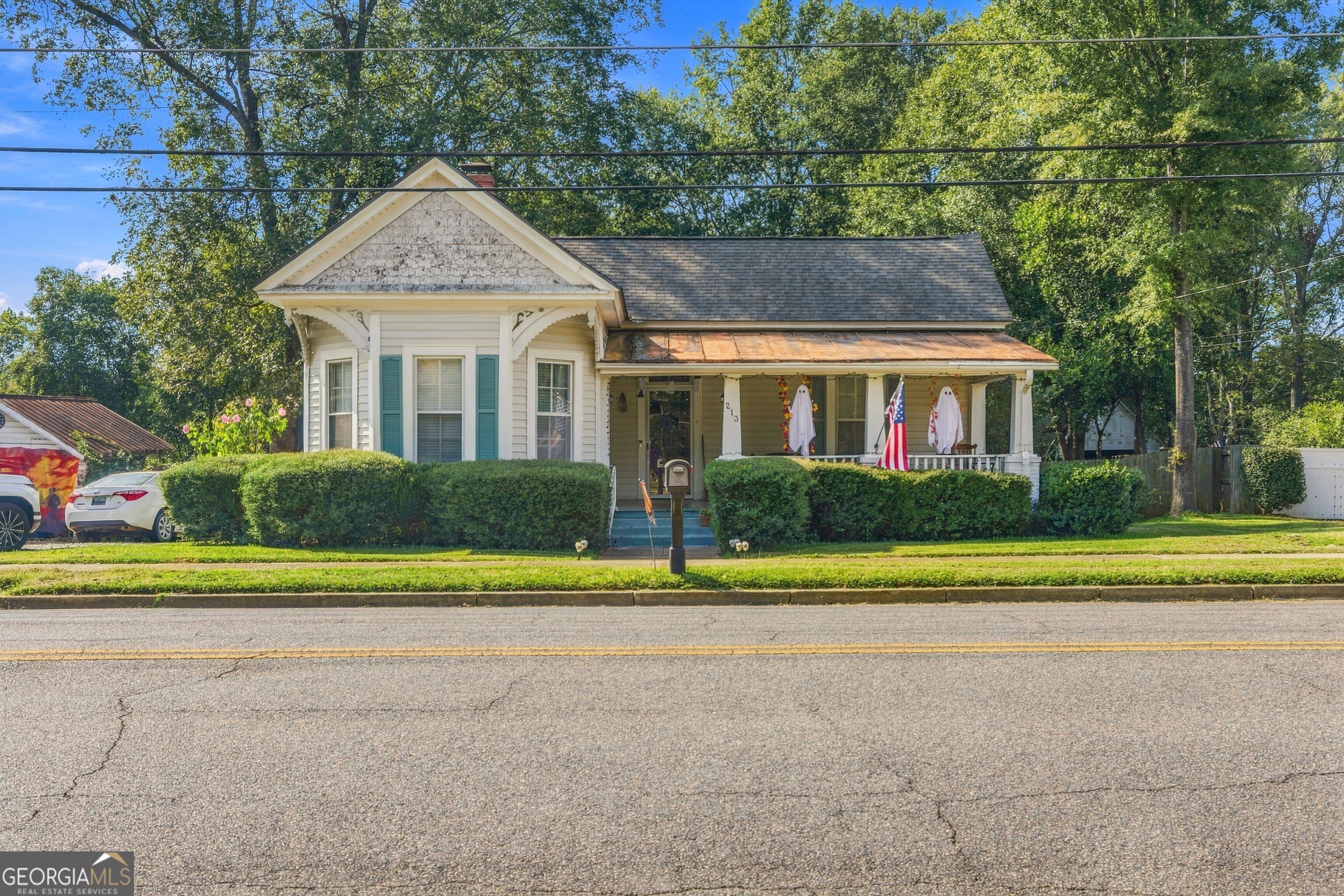 213 Warthen Street Property Photo 1