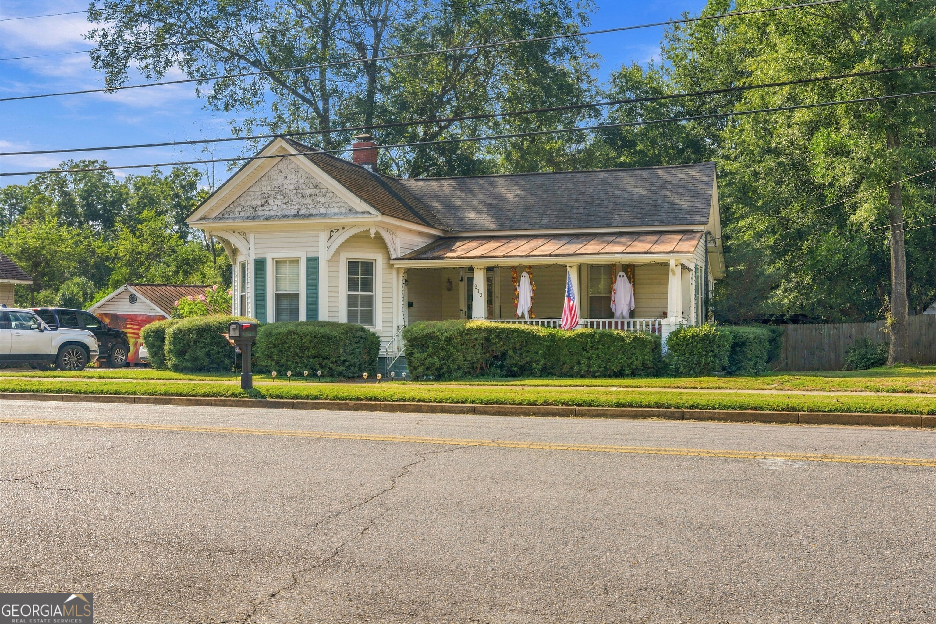 213 Warthen Street Property Photo 2