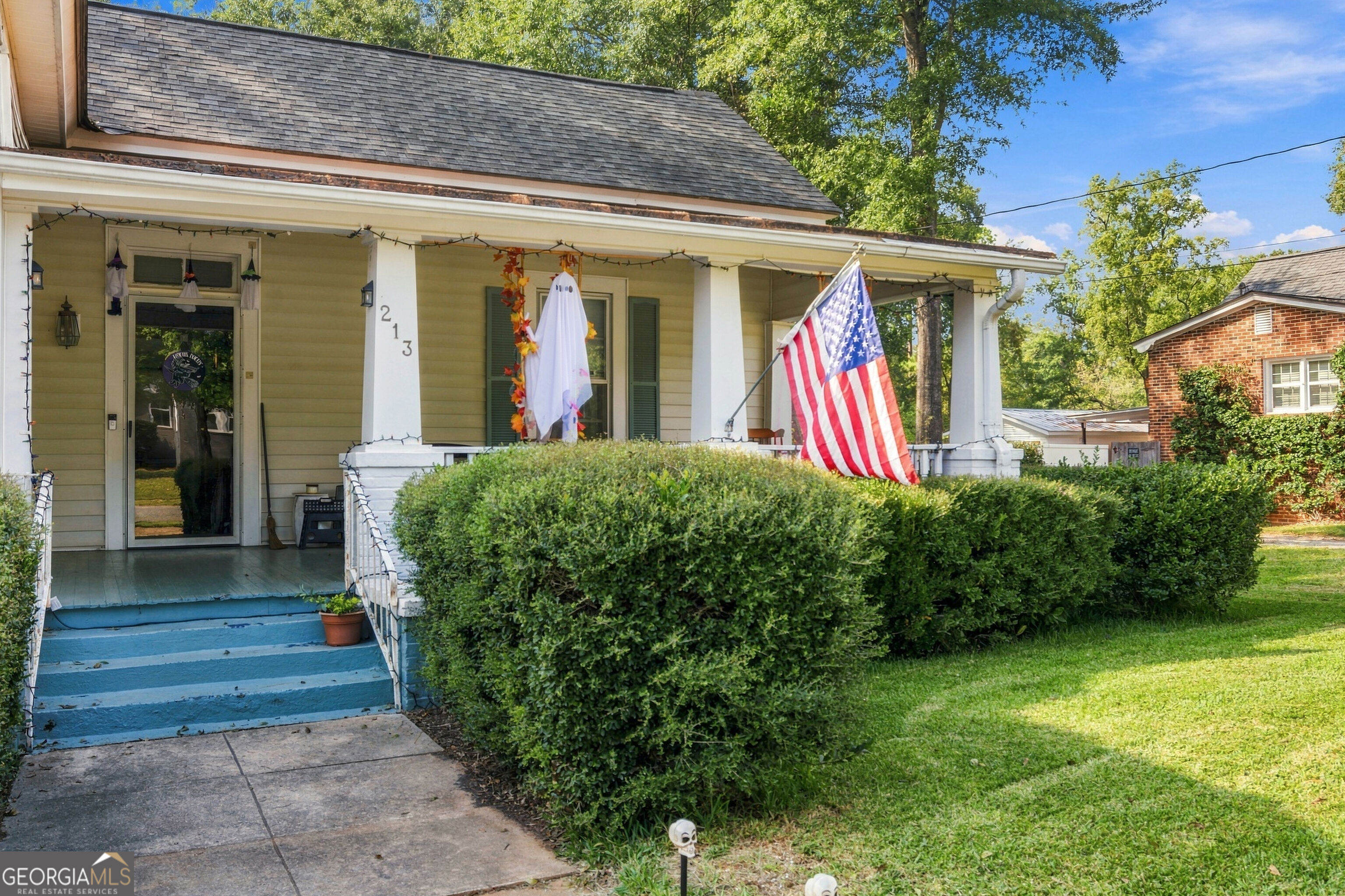213 Warthen Street Property Photo 4
