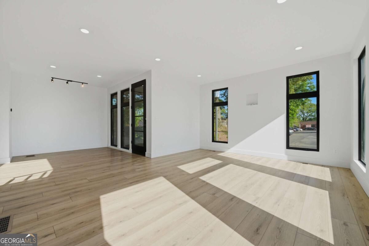 702 Foundry Street Nw Property Photo 7