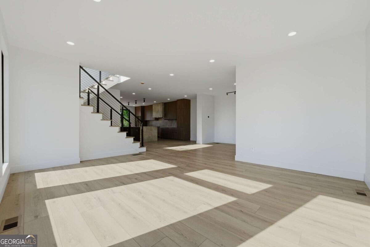 702 Foundry Street Nw Property Photo 9