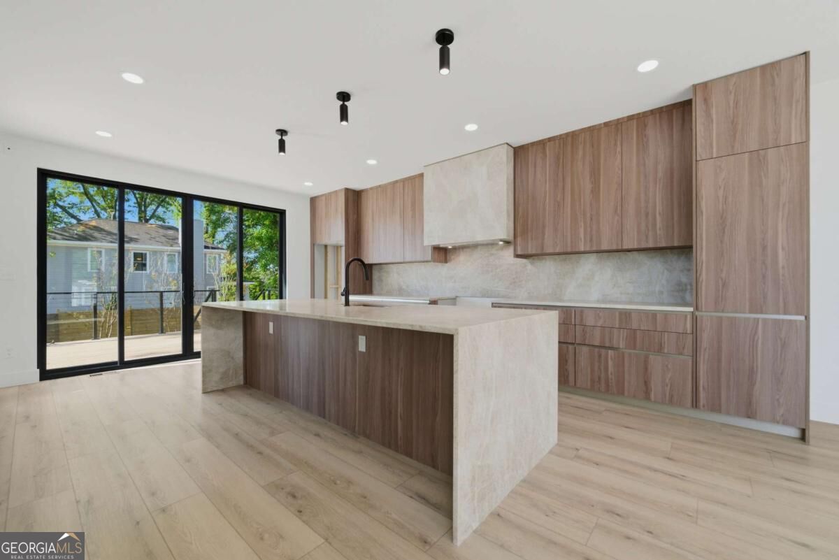 702 Foundry Street Nw Property Photo 11