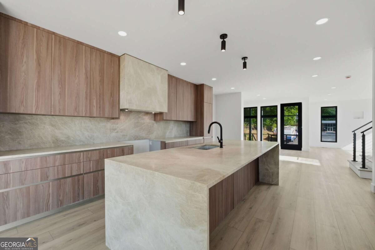 702 Foundry Street Nw Property Photo 12