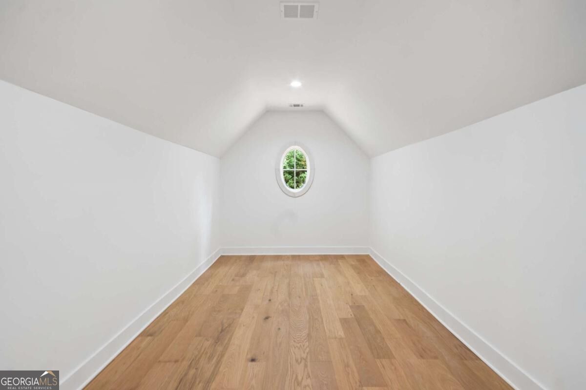 10745 Waters Road Property Photo 33