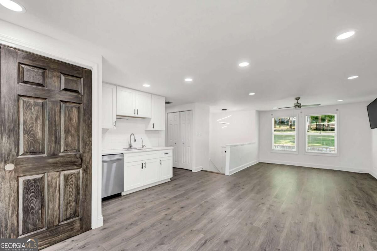 3286 Sunderland Drive Property Photo 8