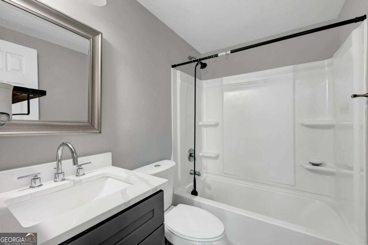 3286 Sunderland Drive Property Photo 16