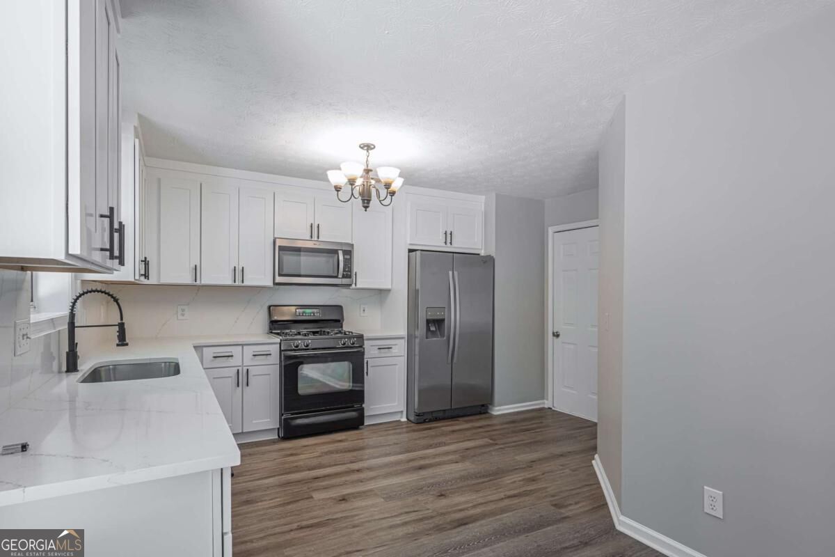 2685 Woodbine Hill Way Property Photo 12